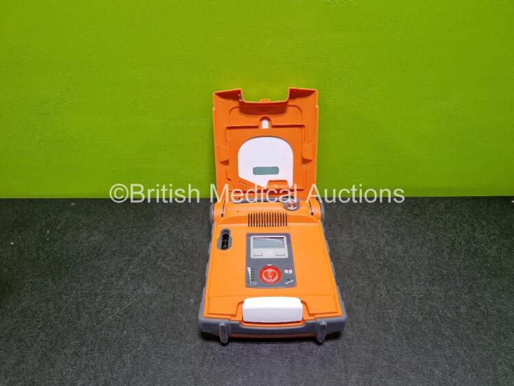 Cardiac Science Powerheart G5 Defibrillator Ref G5S-02P0 *Mfd 2012* (Powers Up with Stock Battery Stock Battery Not Included) *SN M00000007683*