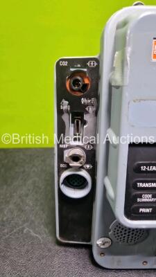 Medtronic Physio-Control Lifepak 15 12-Lead Monitor / Defibrillator *Mfd - 2010* Ref - 99577-000025, P/N - V15-2-000030 Including Pacer, Auxiliary Power, CO2, SPO2, NIBP, ECG and Printer Options (No Power Damaged / Missing Casing, Spares and Repairs) *SN - 3