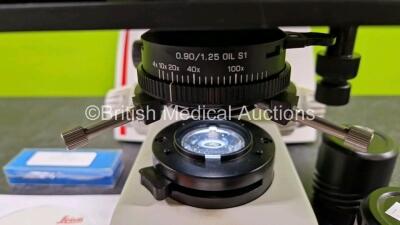 Leica DM750 Benchtop Microscope (Powers Up) with 2 x HC PLAN 10x/20 Eyepieces and 1 x HI PLAN 20x/0.40 PH 1 Optic in Box - 4