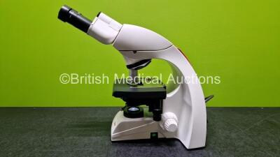 Leica DM750 Benchtop Microscope (Powers Up) with 2 x HC PLAN 10x/20 Eyepieces and 1 x HI PLAN 20x/0.40 PH 1 Optic in Box - 5