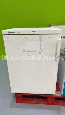 Liebherr Fridge (Powers Up) *17669*