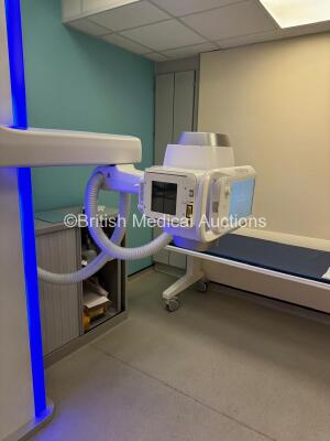 Samsung XGEO X-Ray System *Mfd - 2014* Including Upper Colum with Bucky & Original Tube, Detector, Collimator and Patient Table *SN: S020M3AD800001P* - Fully Functional System and Professionally Deinstalled *Q1076* - 4