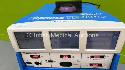 Valleylab ForceTriad Electrosurgical / Diathermy Unit Version 4.00 *Mfd 2010-12* on Stand with LigaSure Footswitch (Powers Up) *S/N T0L19921E* - 2