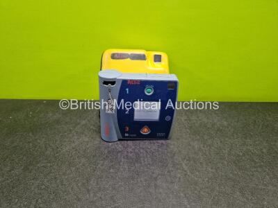 Laerdal Heartstart FR2+ Defibrillator (Powers Up) in Case with 1 x LiMno2 Battery *Install Before - 2024*