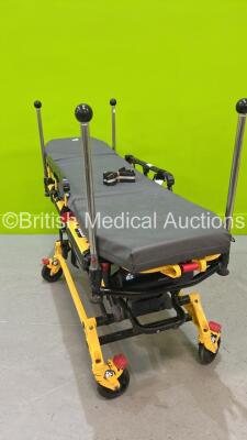 Stryker 6650 Power Pro TL Electric Ambulance Stretcher with Mattress (Damaged) Battery (Flat) and Straps (Powers Up with Donor Battery) - 2