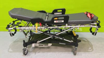 Ferno Pegasus Hydraulic Ambulance Stretcher with Mattress (Hydraulics Tested Working) - 4