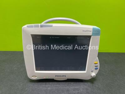 Philips IntelliVue MP50 Patient Monitor (Powers Up)