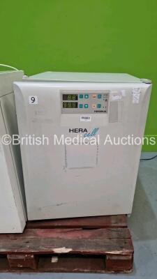 Heraeus Heracell Incubator (Powers Up - Door Not Sealing) *17253* **RAK**