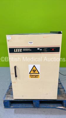 LEEC Compact Incubator (Powers Up) *17375* ***RAK***