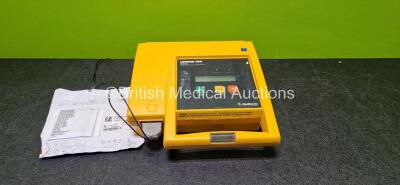 Medtronic Physio Control Lifepak 500 with 1 x Li/SO2 Lithium Battery (No Power - Suspected Flat Battery)