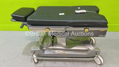 Anetic Aid QA4 Electric Day Surgery System with Controller and Cushions (Powers Up - Incomplete) *S/N 488*