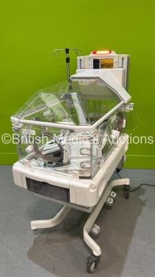 Ohmeda Medical Giraffe Infant Incubator with Spot PT Lite (Powers Up with Missing Wheel and System Failure 25) *HDGN50104*