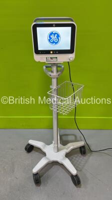 GE B105 Patient Monitor Including T1/T2, SpO2, ECG and NIBP Options *Mfd 2019* (Powers Up - Some Casing Damage - See Photos) *SN SQE19020055WA*