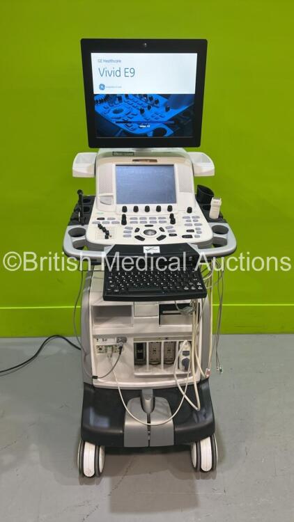 GE Vivid E9 Flat Screen Ultrasound Scanner *S/N VE94921* **Mfd 2013** Application Software Version 112 Revision 1.3 System Software Version 104.3.4 with 2 x Transducers / Probes (M5S-D Ref GE-3MIX *Mfd 2022* and P2D) (Powers Up)