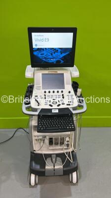 GE Vivid E9 Flat Screen Ultrasound Scanner *S/N VE94921* **Mfd 2013** Application Software Version 112 Revision 1.3 System Software Version 104.3.4 with 2 x Transducers / Probes (M5S-D Ref GE-3MIX *Mfd 2022* and P2D) (Powers Up) - 2