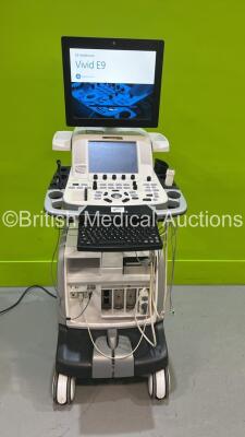 GE Vivid E9 Flat Screen Ultrasound Scanner *S/N VE94921* **Mfd 2013** Application Software Version 112 Revision 1.3 System Software Version 104.3.4 with 2 x Transducers / Probes (M5S-D Ref GE-3MIX *Mfd 2022* and P2D) (Powers Up) - 8