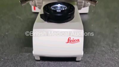 Leica DM750 Benchtop Microscope (Powers Up) with 2 x HC PLAN 10x/20 Eyepieces and 1 x HI PLAN 20x/0.40 PH 1 OpticV - 7