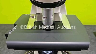 Leica DM750 Benchtop Microscope (Powers Up) with 2 x HC PLAN 10x/20 Eyepieces and 1 x HI PLAN 20x/0.40 PH 1 OpticV - 8