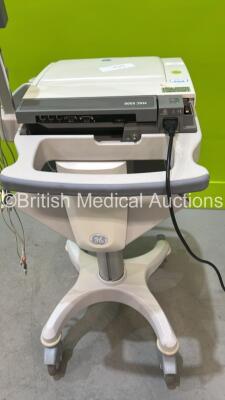 GE MAC 5500 ECG Machine on Stand (Powers Up - Missing Button Cover (Powers Up) *S/N SCD0705729PA* - 5