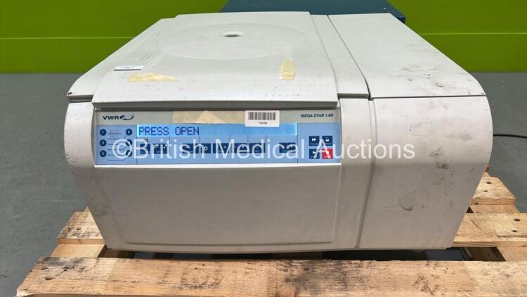 VWR Mega Star 1.6R Centrifuge (Powers Up) *18236 27/01*