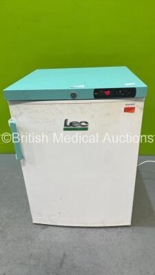 Lec Medical Lab Freezer (Powers Up)