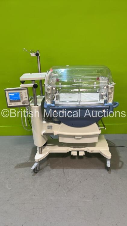 Drager Caleo Infant Incubator Version 2.11 with Mattress (Powers Up) *S/N ASJC-0035* **A/N NA**