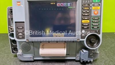 Medtronic Physio-Control 12-Lead Lifepak 15 Monitor / Defibrillator *Mfd 2012* Ref 99577-000674, P/N V15-2-001021 with Pacer, CO2, SPO2, NIBP, ECG, P1, P2, Printer and Auxiliary Power Options and 2 x Flat Li-Ion Batteries (Powers Up with Stock Battery - S - 6