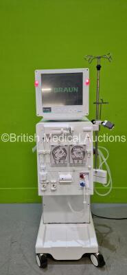 B-Braun Dialog+ Adimea Dialysis Machine Software Version 9.1B - Running Hours 50195 (Powers Up and 3 Phase Power Supply - See Photo)