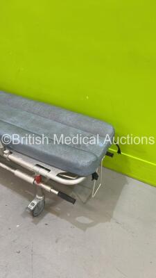 Ferno Falcon 3 Hydraulic Ambulance Stretcher with Mattress (Hydraulics Tested Working) - 5