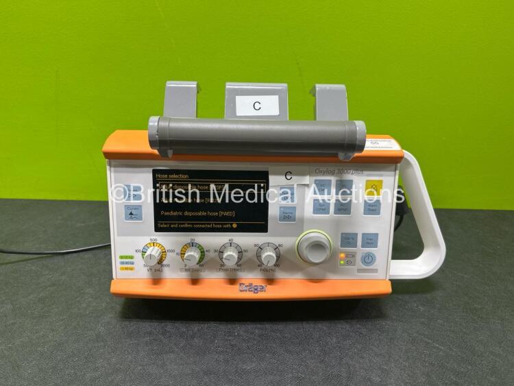 Drager Oxylog 3000 Plus Transport Ventilator Software Version 01.07 *Mfd 2014* Ref 5704811-18 (Powers Up with stock Power Supply)