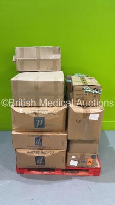 Mixed Pallet Including Sharps Bins and Mats ***RAK***