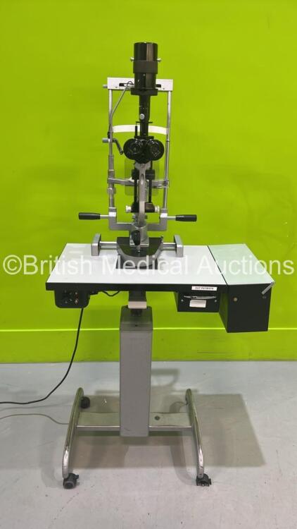 Haag Streit Bern SL900 Slit Lamp with Binoculars, 2 x 10x Eyepieces, 2 x 16x Eyepieces and Chin Rest on Hydraulic Table (Powers Up with Good Bulb - 3 x Table Wheels Damaged) *S/N U900040428*