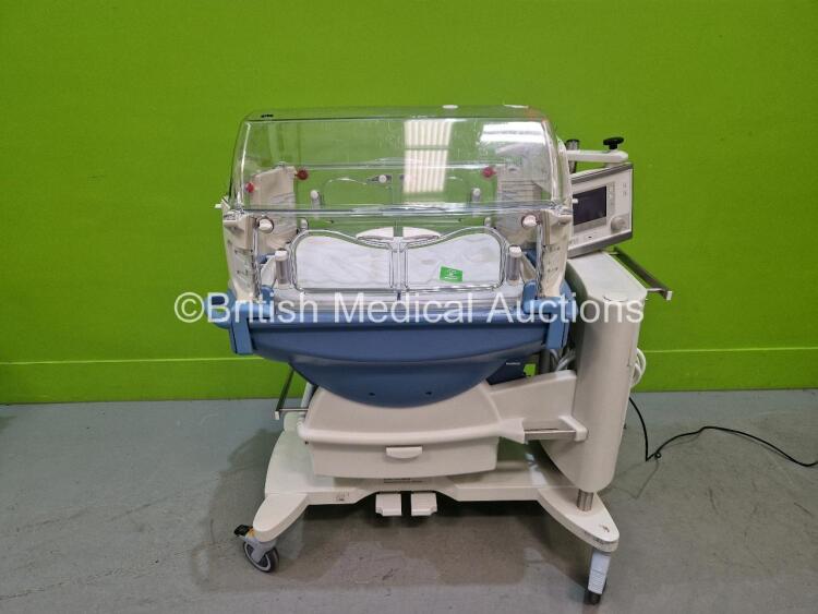 Drager Caleo Infant Incubator Version 2.11 with Mattress *Mfd - 2009* (Powers Up) *SN ASAL0036*