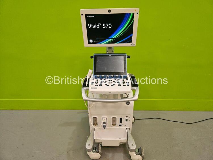 GE Vivid S70 Flat Screen Ultrasound Scanner Application Software 201 Revision 87.0 System Software 201.18.4 *Mfd - 2015* (Powers Up) with M5S-D Probe *Mfd - 2022* **SN C512850010*