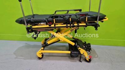 Stryker Power Pro TL Ref 6500-316-000 Electric Ambulance Stretcher with Mattress *Mfd - 2016* (Powers Up with Stock Battery Stock Battery Not Included) 1 x Flat Battery *SN - 5