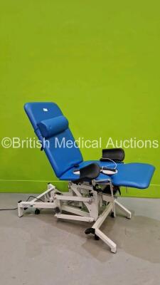 Plinth Medical Model 93G300002-Atlantic Gynaecology Chair *Mfd 2022* with Footswitch (Powers Up and Hydraulics Tested Working) *SN 93G300002-2622-0010*