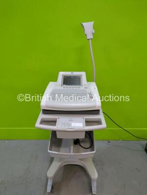 GE MAC3500 ECG Machine on Stand (Powers Up)