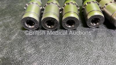 Zimmer Job Lot Including 3 x Zimmer Universal Handpieces ( 445740 / 445499 / 443249 ), 2 x Battery Housing Units ( 89-8510-440-10), 1 x Li-Ion Battery and 8 x Attachments ( 452633 Zimmer Hudson 250RPM / 449407 Zimmer Hudson 500 RPM / 442317 Zimmer Hudson - 6