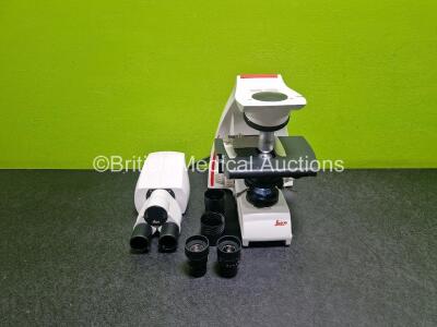 Leica DM750 Benchtop Microscope (Powers Up) with 2 x HC PLAN 10x/20 Eyepieces and 1 x HI PLAN 20x/0.40 PH 1 Optic