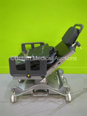 Anetic Aid QA4 Electric Day Surgery Table With Cushions (incomplete- Powers Up)