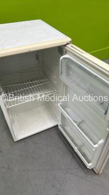 Labcold Medical Fridge (No Power - Damaged) *19120 13/03* - 3