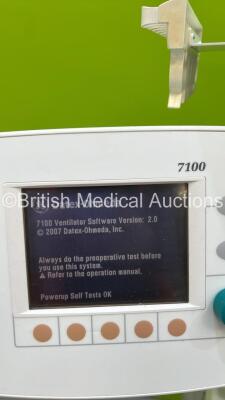 Datex-Ohmeda Aespire Anaesthesia Machine with Datex-Ohmeda 7100 Ventilator Software Version 2.0 with Bellows and Hoses (Powers Up) *S/N AMRX00528* **A/N 20105500544* - 3