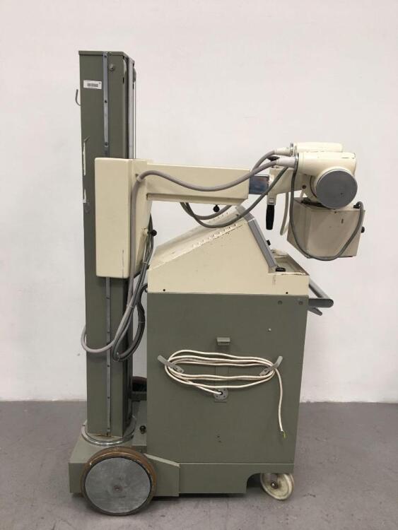 Shimadzu MC125L-30 Mobile X-Ray with Control Hand Trigger (Unable to Test Due to Cut Cable) * SN 0362318203 *