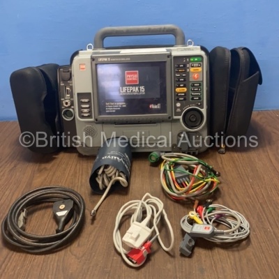 Medtronic Physio-Control Lifepak 15 12-Lead Monitor / Defibrillator *Mfd - 2010* Ref - 99577-000025 P/N - V15-2-000030 Software Version - 3207410-007