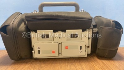 Medtronic Physio-Control Lifepak 15 12-Lead Monitor / Defibrillator *Mfd - 2010* Ref - 99577-000025 P/N - V15-2-000030 Software Version - 3207410-007 - 5