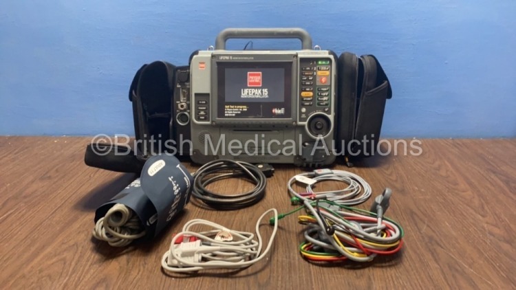 Medtronic Physio-Control Lifepak 15 12-Lead Monitor / Defibrillator *Mfd - 2010* Ref - 99577-000025 P/N - V15-2-000030 Software Version - 3207410-007