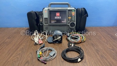 Medtronic Physio-Control Lifepak 15 12-Lead Monitor / Defibrillator *Mfd - 2009* Ref - 99577-000025 P/N - V15-2-000030 Software Version - 3207410-007