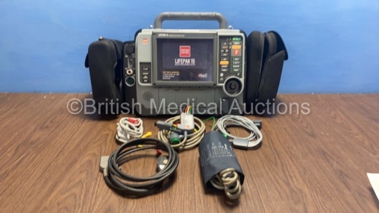 Medtronic Physio-Control Lifepak 15 12-Lead Monitor / Defibrillator *Mfd - 2010* Ref - 99577-000025 P/N - V15-2-000030 Software Version - 3207410-007