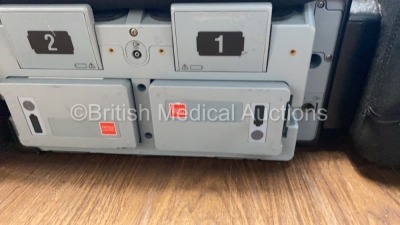 Medtronic Physio-Control Lifepak 15 12-Lead Monitor / Defibrillator *Mfd - 2010* Ref - 99577-000025 P/N - V15-2-000030 Software Version - 3207410-007 - 5