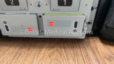 Medtronic Physio-Control Lifepak 15 12-Lead Monitor / Defibrillator *Mfd - 2010* Ref - 99577-000025 P/N - V15-2-000030 Software Version - 3207410-007 - 5